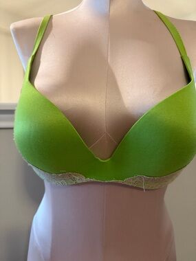 Victoria's Secret Lime Green Push-Up Lace Trim T-Shirt Bra